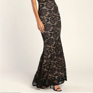Lulu's black trumpet dress LACE STRETCH XS FORMAL SEXY